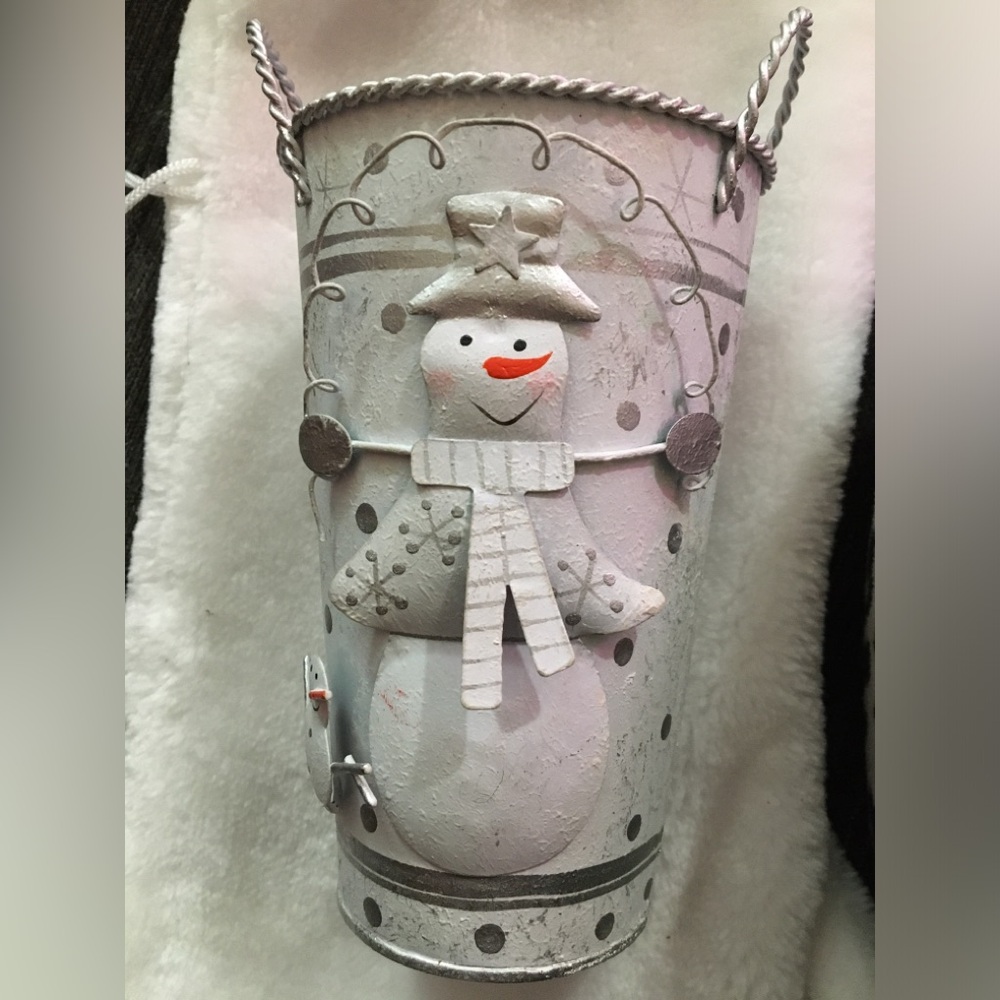 Snowman Design Silver Bucket Vase